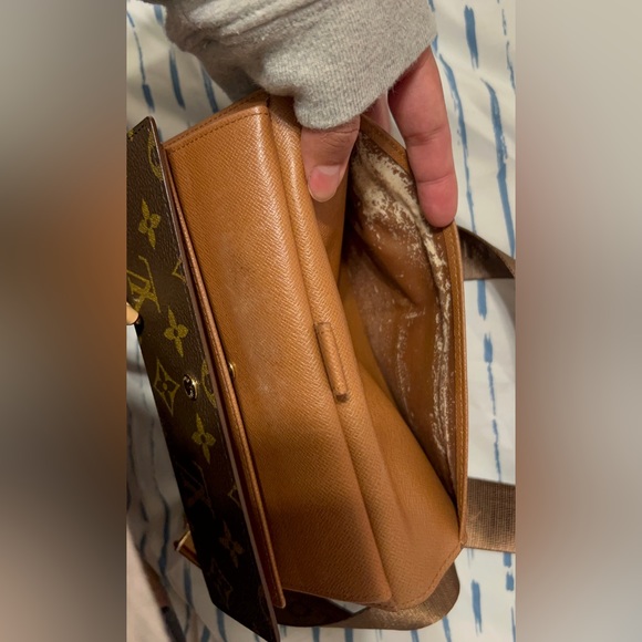 Authentic Louis Vuitton Sarah Wallet - Picture 13 of 16